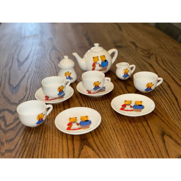 Vintage Child’s 13 Piece Porcelain Little Bear Tea Set - Picture 6 of 6